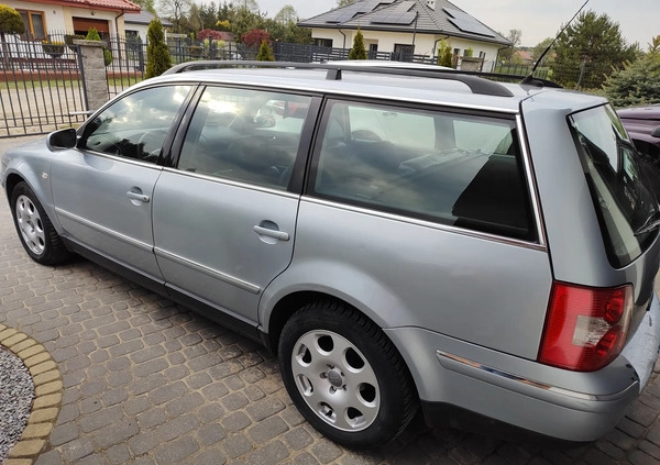 Volkswagen Passat cena 5900 przebieg: 433000, rok produkcji 2002 z Śrem małe 29